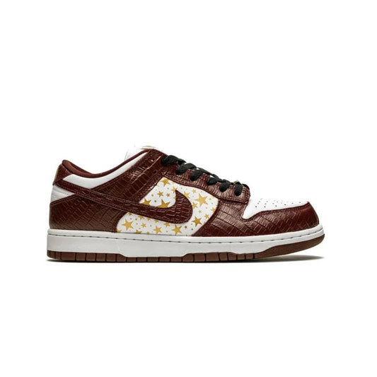 Nike SB Dunk Low Supreme Stars Barkroot Brown (2021)