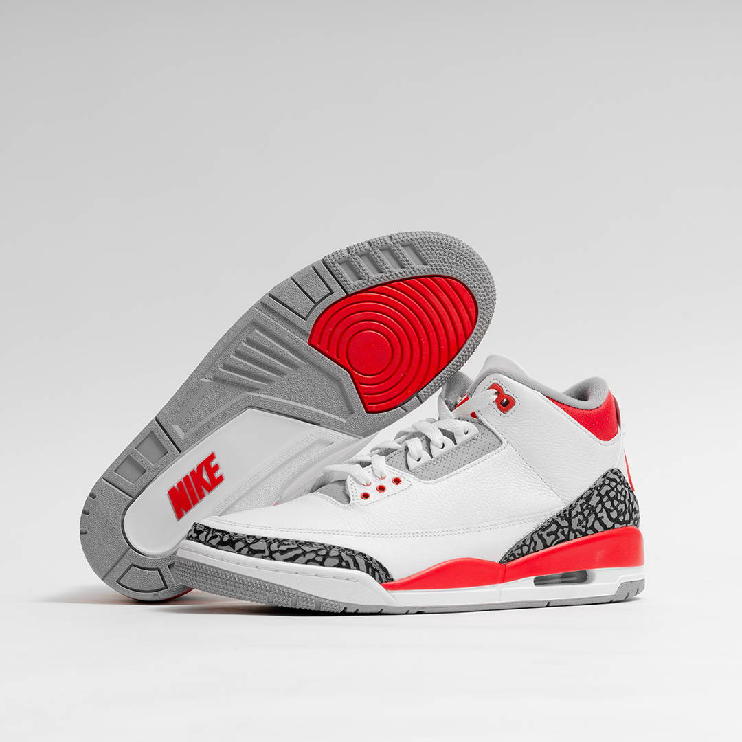 Air Jordan 3 Retro White Cement Fire Red