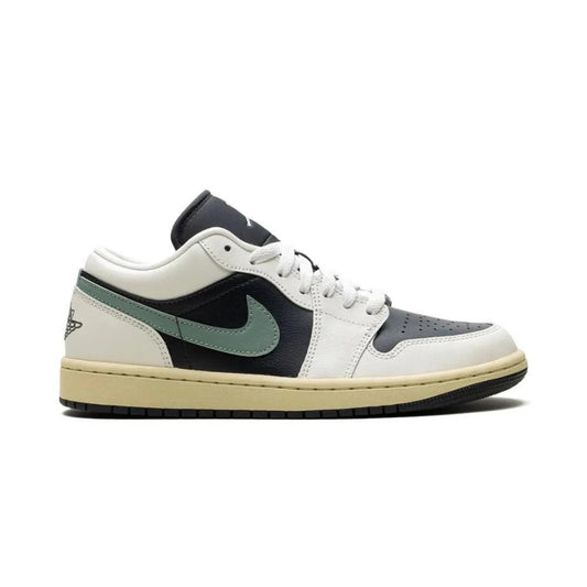 Jordan 1 Low Jade Smoke (W)