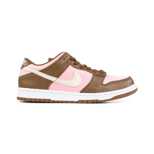 Nike SB Dunk Low Stussy Cherry