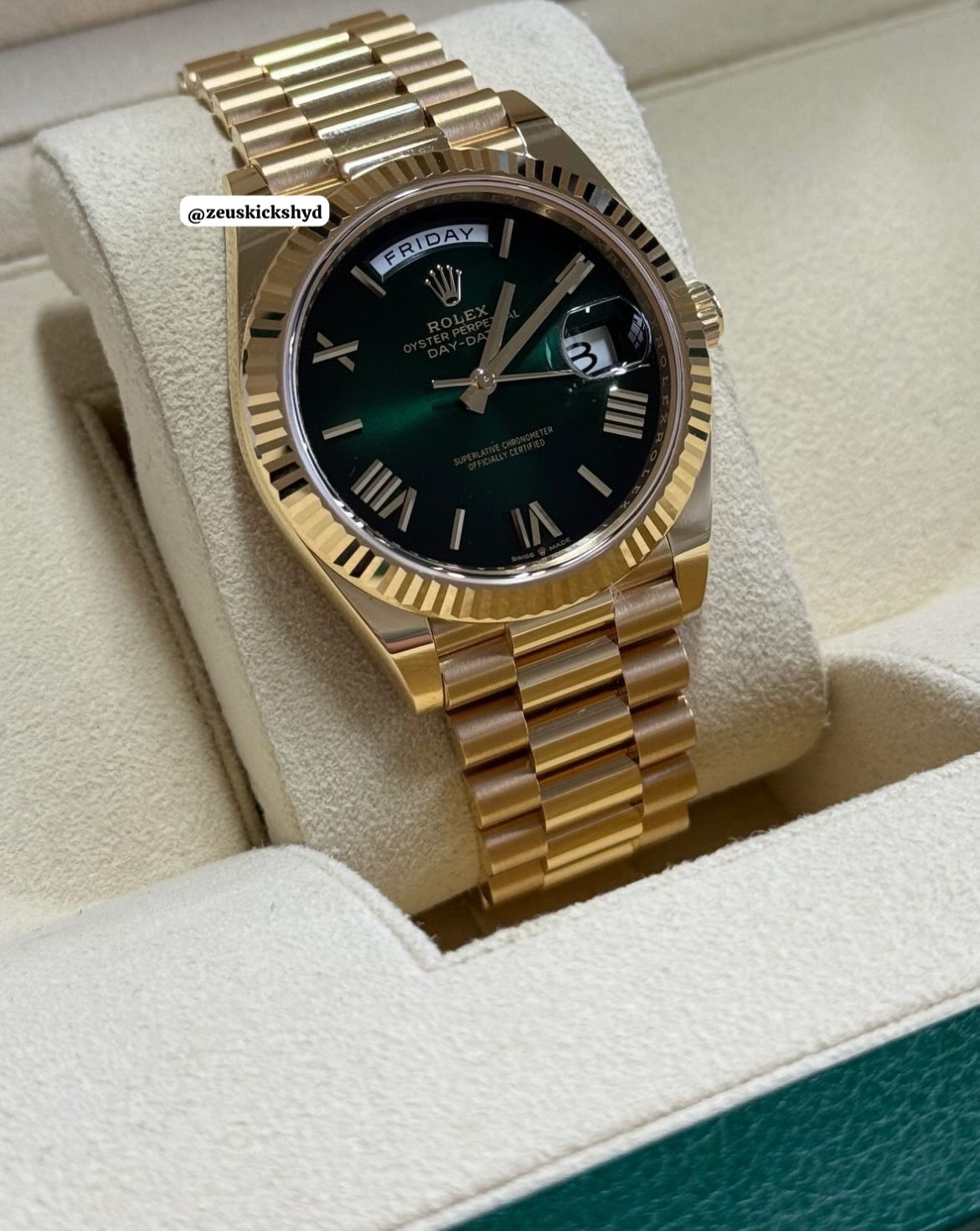 Rolex Day-Date 40 Ombre Green Platinum President Watch